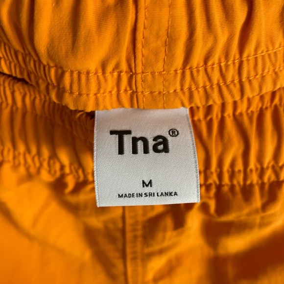 Aritzia Tna Claremont Shorts - Picture 4 of 4